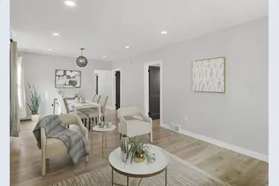 8442 S Kingston Avenue, Chicago, IL 60617 - Photo 7