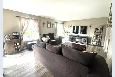 6409 Donegal Lane, McHenry, IL 60050 - Photo 9