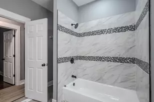 7832 S Eberhart Ave, Chicago, IL 60619 - Photo 15