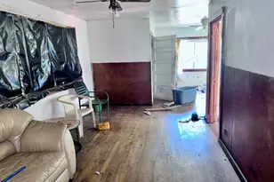 10540 S Lafayette Ave, Chicago, IL 60628 - Photo 21