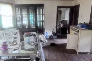 10540 S Lafayette Ave, Chicago, IL 60628 - Photo 3