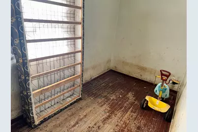 10540 S Lafayette Avenue, Chicago, IL 60628 - Photo 15