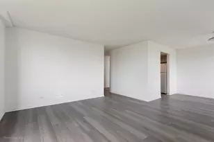 1 Renaissance Pl, Palatine, IL 60067 - Photo 9