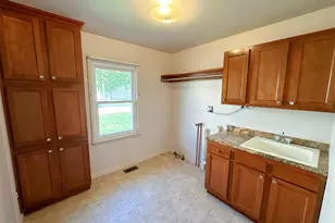 703 Iowa Ave, Streator, IL 61364 - Photo 17