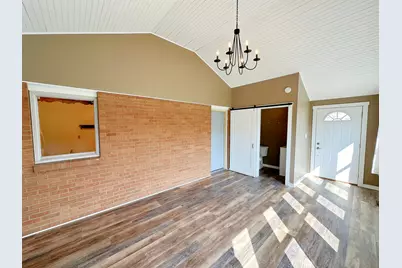 703 Iowa Avenue, Streator, IL 61364 - Photo 9