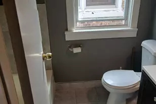 [Address not provided], Chicago, IL 60617 - Photo 7