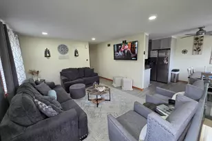 9314 Wherry Ln, Orland Park, IL 60462 - Photo 7