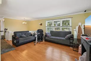 1890 Harvest Ln, Glendale Heights, IL 60139 - Photo 3