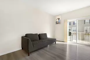 10306 Kerry Ridge Ct, Chicago Ridge, IL 60415 - Photo 7