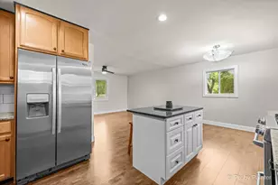 4 Austin Ave, Carpentersville, IL 60110 - Photo 13