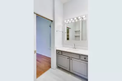 600 N May Street #2R, Chicago, IL 60642 - Photo 13