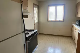 10516 Ridge Cove Dr, Chicago Ridge, IL 60415 - Photo 11