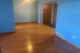 10516 Ridge Cove Dr, Chicago Ridge, IL 60415 - Photo 7