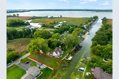 26118 W Oak Avenue, Antioch, IL 60002 - Photo 1