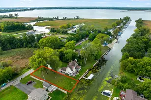 26118 W Oak Ave, Antioch, IL 60002 - Photo 1