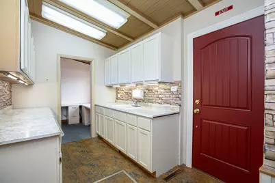 1825 E Roosevelt Road, Wheaton, IL 60187 - Photo 9