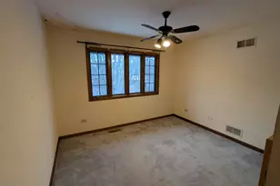 1102 S Oplaine Rd, Gurnee, IL 60031 - Photo 17