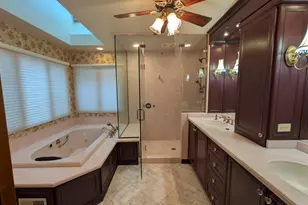 1102 S Oplaine Rd, Gurnee, IL 60031 - Photo 23