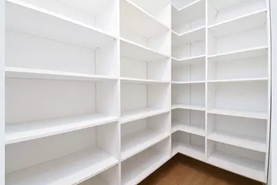 3644 N Bosworth Avenue, Chicago, IL 60613 - Photo 37