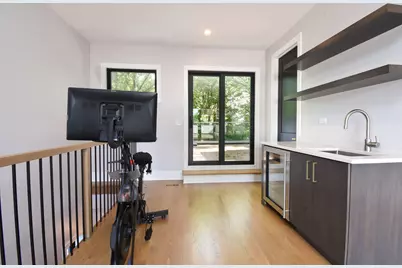 3644 N Bosworth Avenue, Chicago, IL 60613 - Photo 45