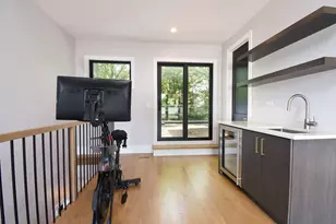 3644 N Bosworth Ave, Chicago, IL 60613 - Photo 45