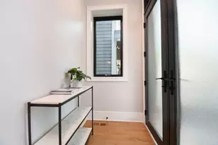 3644 N Bosworth Ave, Chicago, IL 60613 - Photo 3