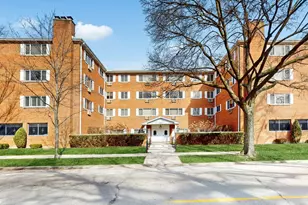 950 Washington Blvd, Oak Park, IL 60302 - Photo 1