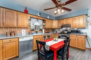 709 S Park St, Streator, IL 61364 - Photo 5