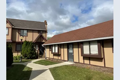 [Address not provided], West Dundee, IL 60118 - Photo 1