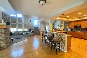 3805 Gladstone Dr, Naperville, IL 60565 - Photo 19