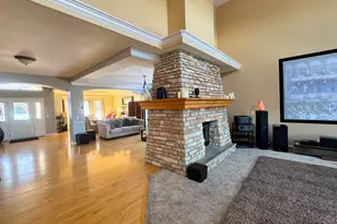 3805 Gladstone Dr, Naperville, IL 60565 - Photo 27