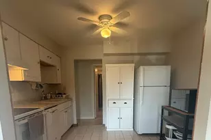 450 Raintree Ct, Glen Ellyn, IL 60137 - Photo 5