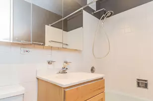 655 W Irving Park Rd, Chicago, IL 60613 - Photo 9