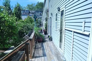 2367 E 70th Pl, Chicago, IL 60649 - Photo 7