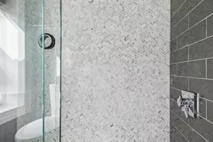 1811 Laurel Ave, Evanston, IL 60201 - Photo 19