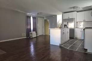 6732 S Peoria St, Chicago, IL 60621 - Photo 3