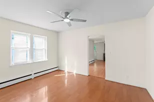 1038 Indiana Ave, Waukegan, IL 60085 - Photo 7