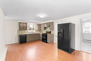 1038 Indiana Ave, Waukegan, IL 60085 - Photo 9