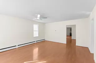 1038 Indiana Ave, Waukegan, IL 60085 - Photo 3