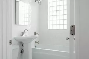 1524 N Ashland Ave, Chicago, IL 60622 - Photo 17