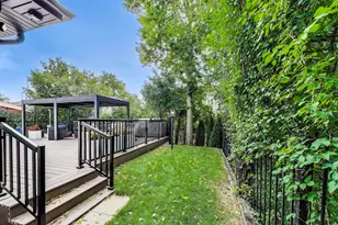 4003 Yorkshire Ln, Northbrook, IL 60062 - Photo 35