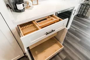 24 Kloe Ln, Sycamore, IL 60178 - Photo 19