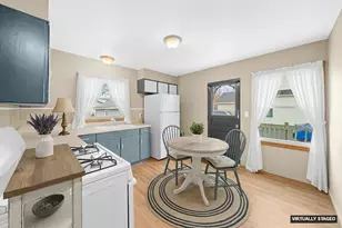 415 W Center St, Sandwich, IL 60548 - Photo 7