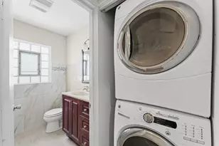 4846 N Keystone Ave, Chicago, IL 60630 - Photo 11