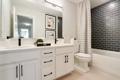 8537 Chadwick Court, Woodridge, IL 60517 - Photo 29