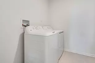 1886 Fulton St, Woodridge, IL 60517 - Photo 31