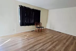 240 Tampa St, Park Forest, IL 60466 - Photo 5