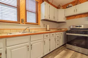 13334 S Houston Ave, Chicago, IL 60633 - Photo 11