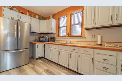 13334 S Houston Avenue, Chicago, IL 60633 - Photo 9