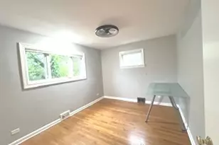 556 N Barton Ave, Evanston, IL 60202 - Photo 15